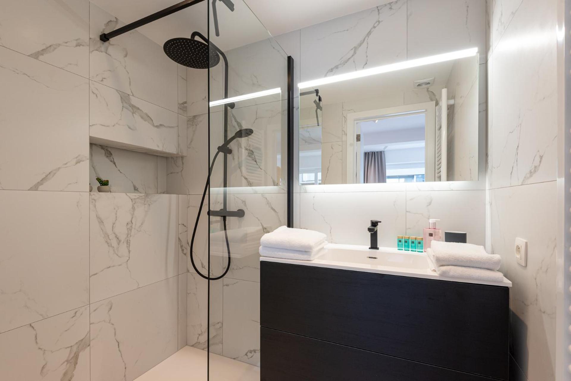 Spacious Penthouse For 8 People In The City Centre Oostende Ngoại thất bức ảnh